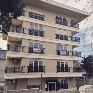 ÇENGELKÖY GÜNEŞLİ SOK SELAHATTİN BEY APT